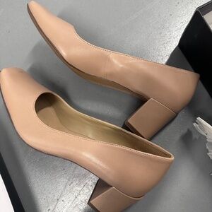 NATURALIZER KARINA PUMPS  SIZE 8.5
